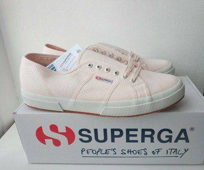 kasut superga