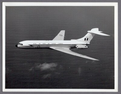 VICKERS VC10 XV102 RAF AIR SUPPORT COMMAND LARGE ORIGINAL VINTAGE MOD PHOTO 1