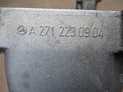 MERCEDES C-Klasse CL203 C180 x2 Motorhalter Halter A2712230804 A2712230904 (209) - Picture 4 of 8