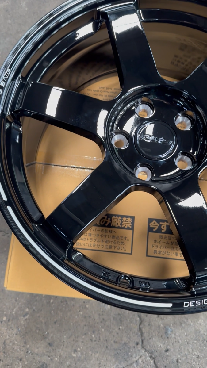 New 18x8.5J AOW TC4 Flow Formed (4 Wheel) BLACK 5x114.3 FIT HONDA