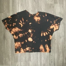 Uniqlo Women's Medium Tie-Dye Black and Orange Cropped T Shirt