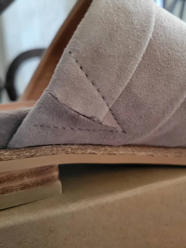 Sandalia Gentle Souls By Kenneth Cole Gayle Gamuza Slide Champiñón Mujer 6, UE... Foto 3 de 4