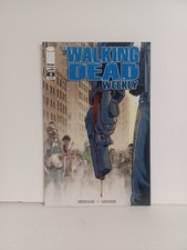 Cover of The Walking Dead Weekly #4