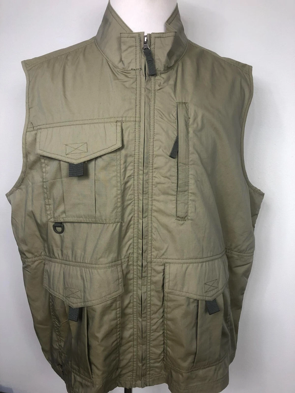 Clearwater Outfitters Olive XL Men's Outdoors Sleeveless Vest Full Zip Pockets