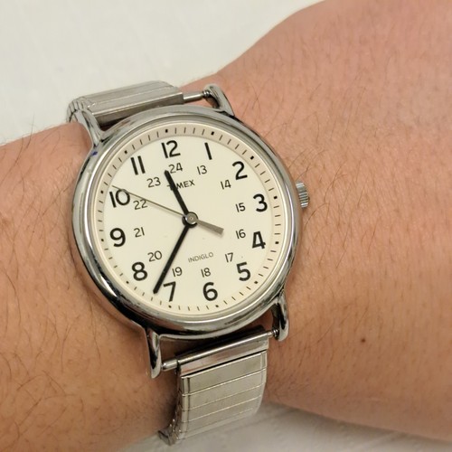 Timex Indiglo WR30M Quartz Gents Elegant Easy To Read Watch CR2016 Cell