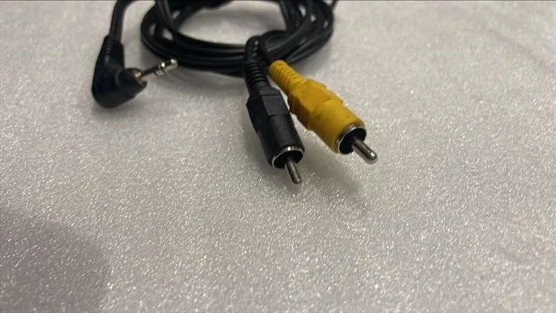 RCA Cable Standard Video Audio 3.5-mm Jack Male Adapter Cable - Image 3 of 3