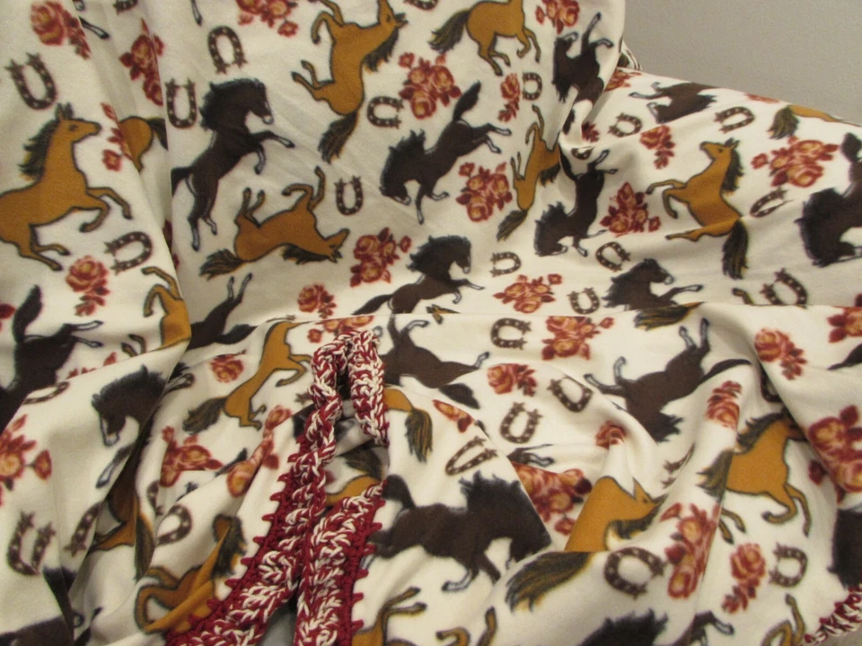 Horses Western Country Granate Blanco Marrón Tostado Vellón Manta con Crochet Foto 2 de 4