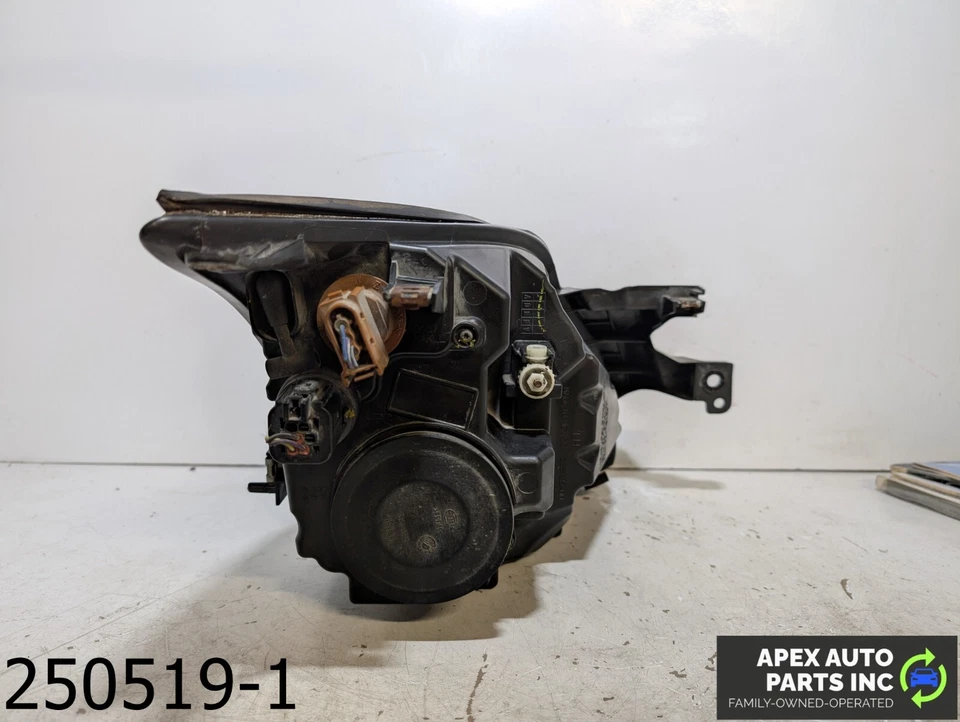 OEM 2010-2011 Mercury Milan Halogen Headlight Head light Lamp DRIVER LEFT LH - Изображение 4 из 4