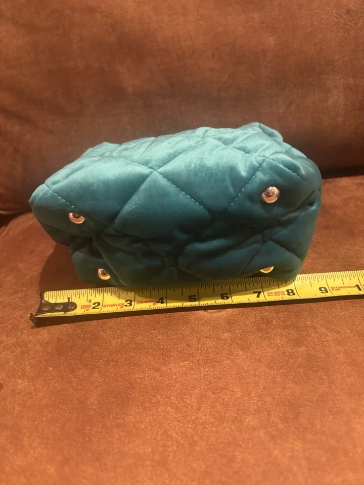 BOLSA COSMÉTICA LAMER VERDE - Imagem 3 de 4