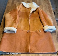 Lammfellmantel Damen Größe M, Marke Alberto Fabiani, Made in Uruquay