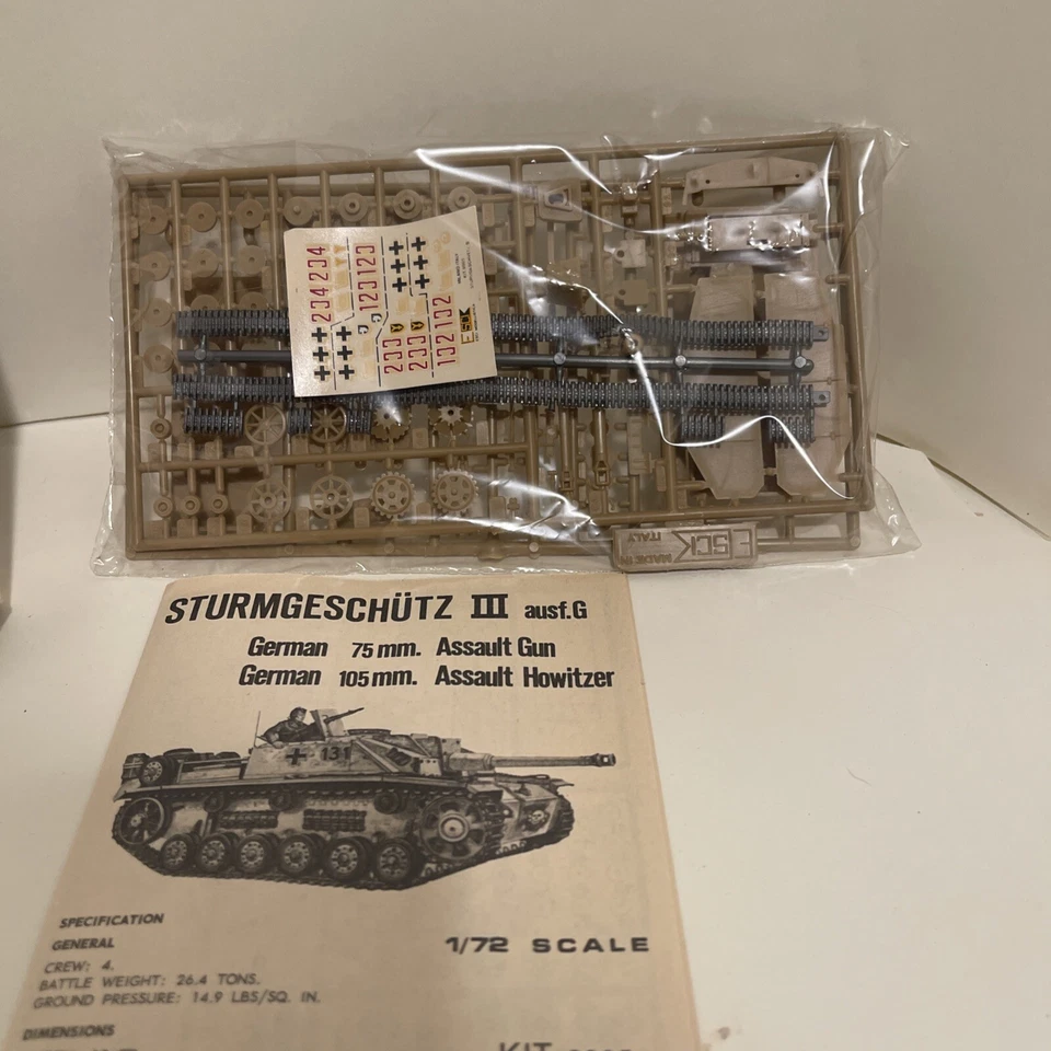 Tanque alemán ESCI Pz, Kpfw.III ausf. Kit Modelo M 1/72 NIOB U10 Foto 3 de 3
