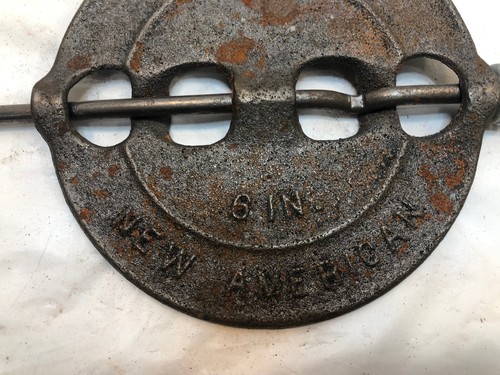 Vintage Griswold New American Cast Iron Reversible 6 Inch Steel Spindle Damper - Picture 3 of 6