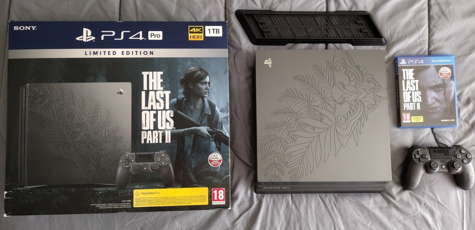 Sony PlayStation 4 Pro The Last of Us Part II 1TB Bundle - Black