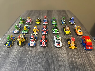 Hot Wheels Nintendo Super Mario Kart Loose Lot of 21 - Shy Guy/Yoshi/Koopa/Daisy