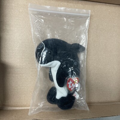 Ty Beanie Baby Waves the whale With Echo Tags Errors!!
