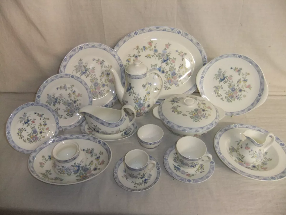 Royal doulton clearance tableware