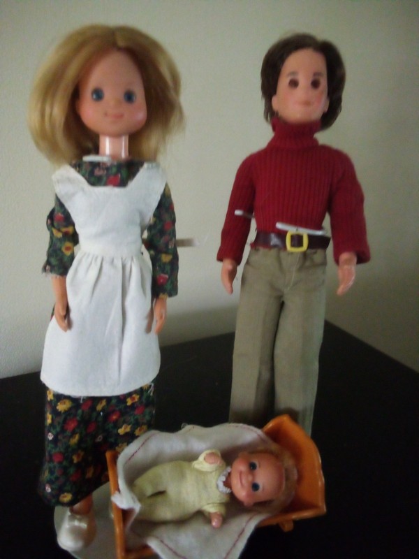 Sunshine Family Baby Vintage with Clothing and Accessories Nice Condition