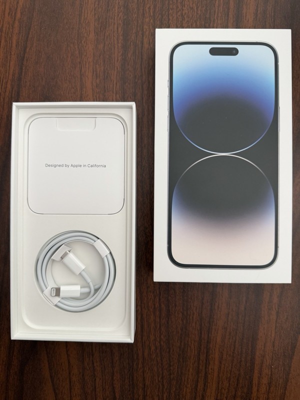 iPhone 14 Pro Max 256GB White ( Unlocked) Used In Great Condition