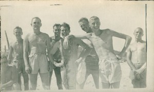 1944 WWII 680th SAW Co Waikiki Beach Hawaii Photo Feinstein, Dodd, me, Giacoma