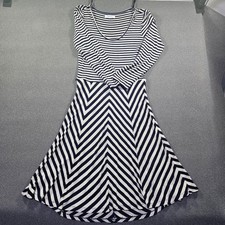 Calvin Klein blue and beige chevron design jersey MIDI dress