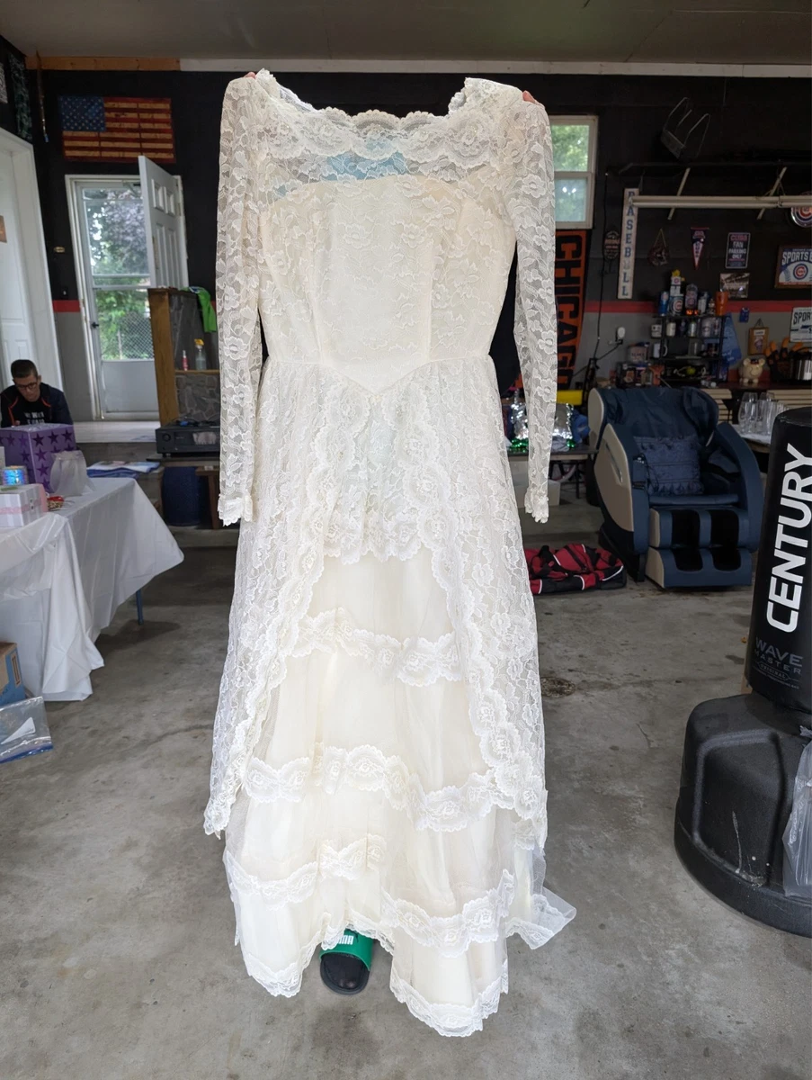beige and gold dress Dappled Sequin Off-Shoulder Ankle Gown – Blue Eyes Makeup The straps of the Color:CHARCOAL Highend