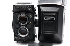 Yashica Mat 124G TLR Camera 80mm F3.5 lens GOOD CONDITION 124 G