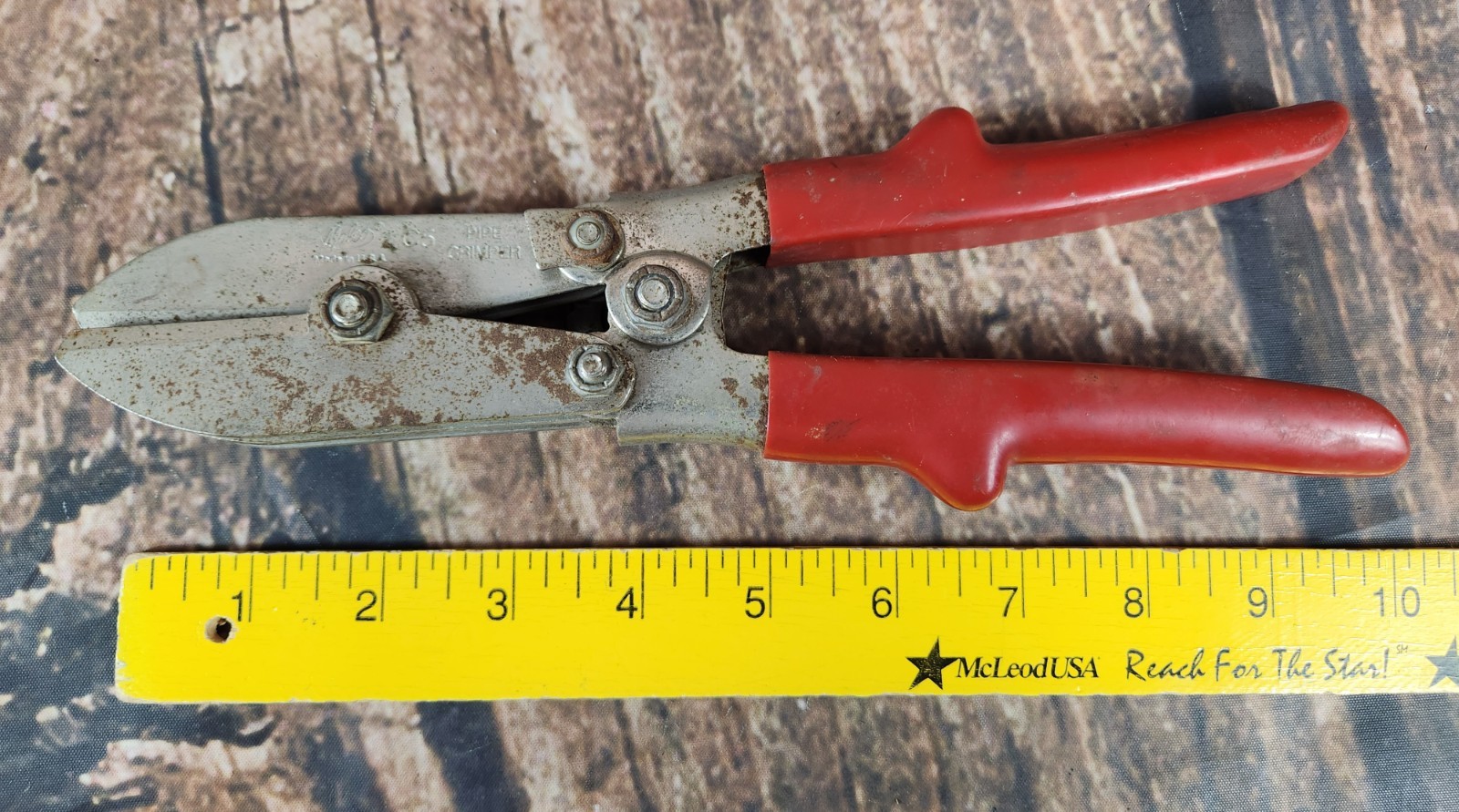 Malco USA C5 5 Blade Pipe Crimper Red Handle Works Great