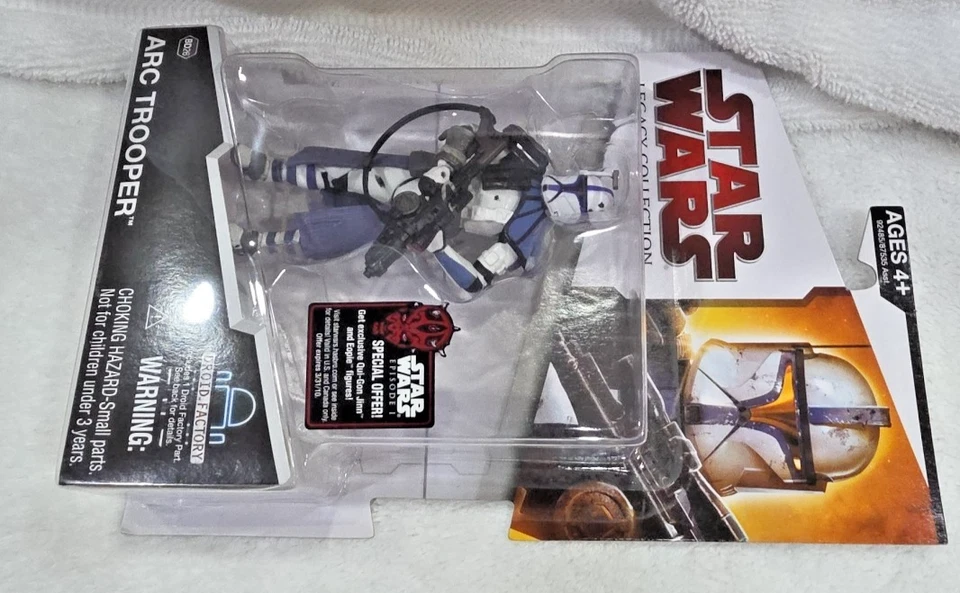 Star Wars Legacy ARC TROOPER BD26 R3-M3 Droid Factory 2009 sin usar, en caja 224 Foto 2 de 4