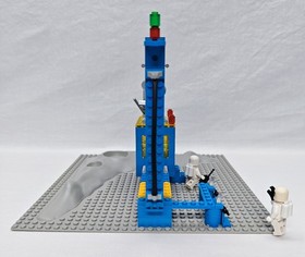 Lego 920 Classic Space - Alpha-1 Rocket Base *Used* with *Instructions*