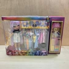 Rainbow High Avery Styles Fashion Studio Playset MGA New Fashion Stylist Doll