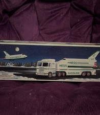 Hess 1999 Toy Truck and Space Shuttle With Satellite - N127