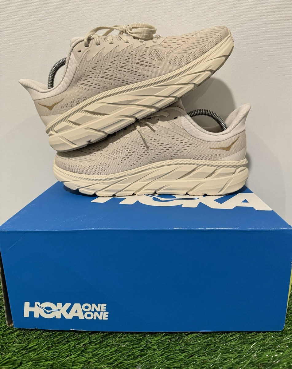 Hoka One One Clifton 7 Men's 10 Women's 11 Almond Milk Bronze 2021