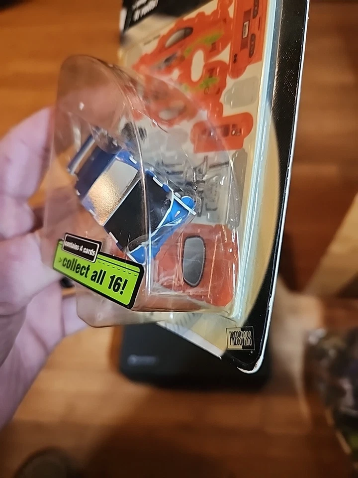 The FAST And THE FURIOUS 2003 PRESS PASS D3 Model Blue Car New In Box 4 Cards - Image 4 of 4