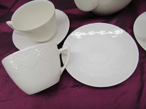 B&G Bing & Grondahl Denmark 656 porcelain tea set, tea pot cups & saucers - Picture 7 of 10