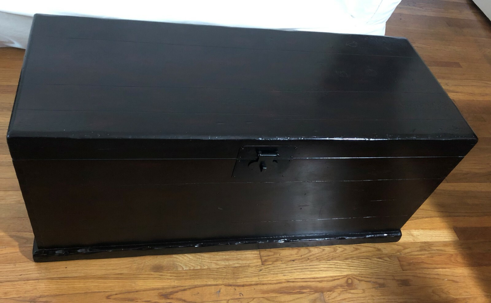 RARE! POTTERY BARN SOLID WOOD STEAMER COFFEE TABLE "EMMETT" TRUNK CHEST