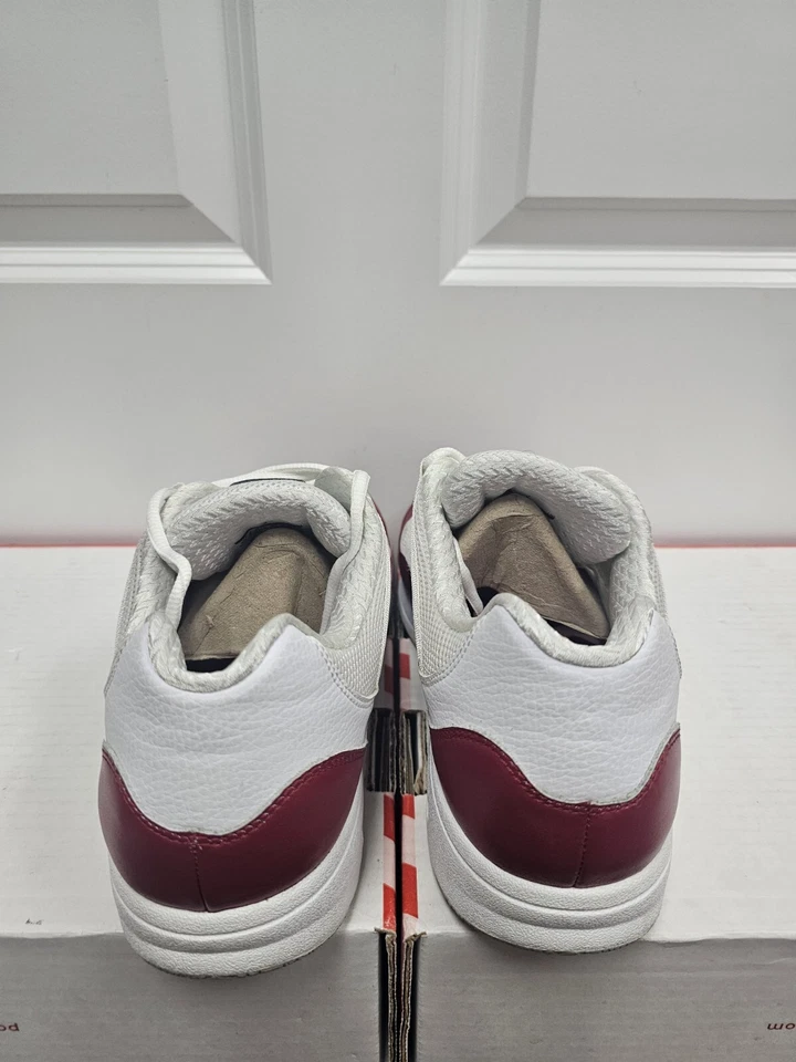 JORDAN CMFT VIZ AIR 11, Hombre Talla 10.5 Blanco/Negro-Rojo Universitario, 416543-101 Foto 3 de 4