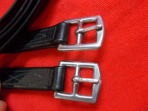 *** BLACK PVC ADULT STIRRUP LEATHERS - ST / ST BUCKLES - 58 1/2" LONG VGC *** - Picture 19 of 19