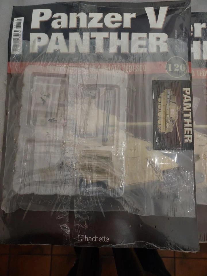 FASCICOLI PANZER V PANTHER - Immagine 2 di 4