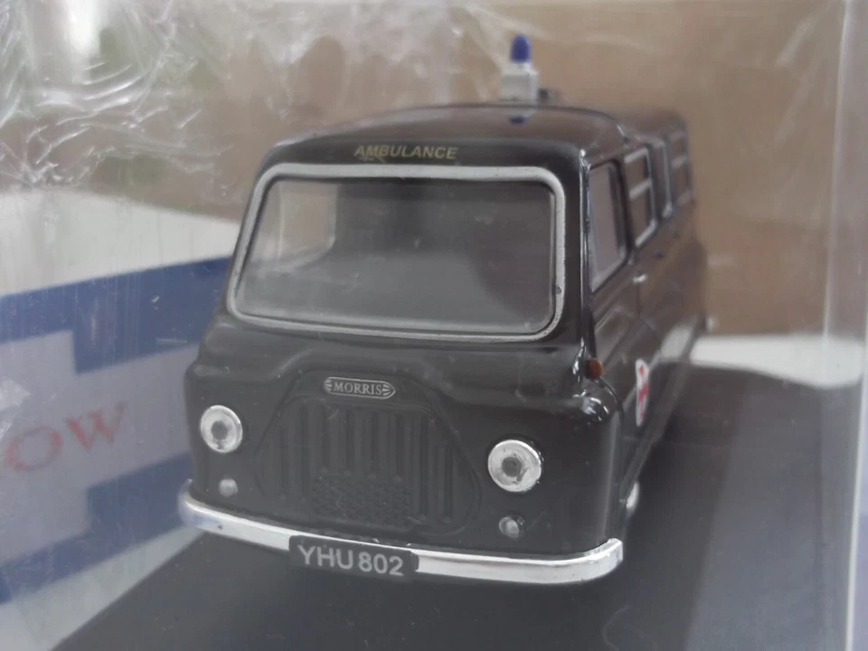 Oxford Roadshow JM003, Morris J2, Bristol City & Marine Ambulance Corps - 1:43 - Image 4 of 4