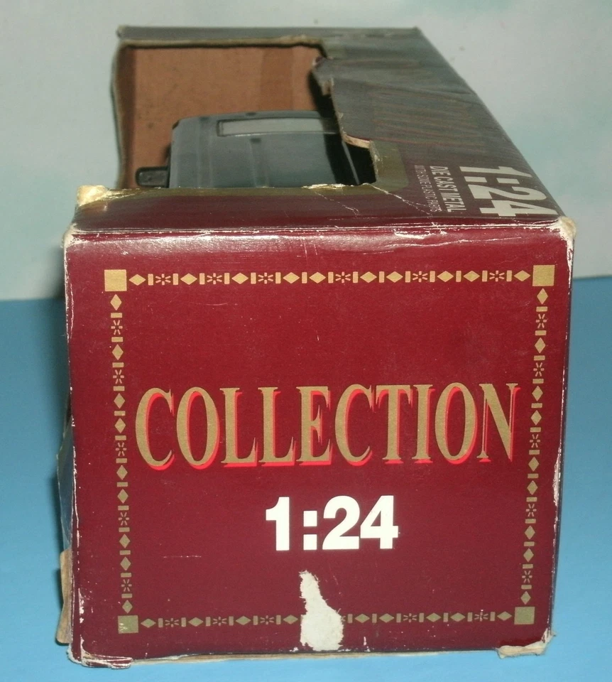 1/24 Scale 1980's Range Rover Classic Diecast Model 7" Road Legends 93099 Green - Image 4 of 4