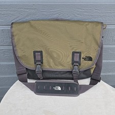 The North Face Messenger Bag Large Green Crossbody Adjustable Strap Laptop 