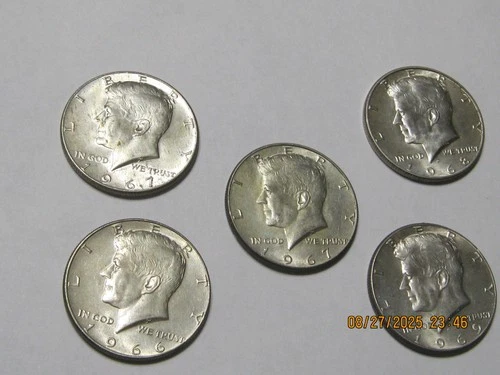 LOT OF 5 40 % SILVER  KRNNEDY HALF $ 1966/67x2/68d/69d au to unc you judge