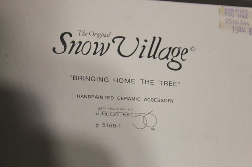 Dept 56 – Snow Village Accessory #51691 Bringing Home The Tree – 1987 - Picture 3 of 3