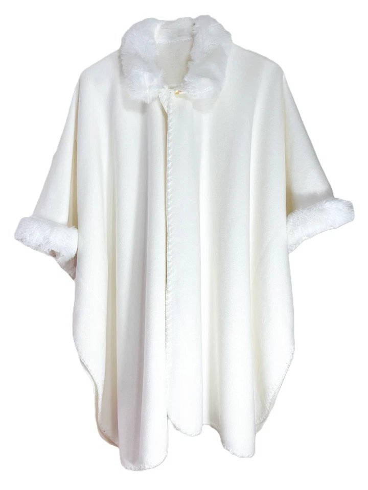 Luxury Baby Alpaca Samay Cape Coat – Soft, Warm, Elegant Women’s Wrap Poncho - Image 2 of 4