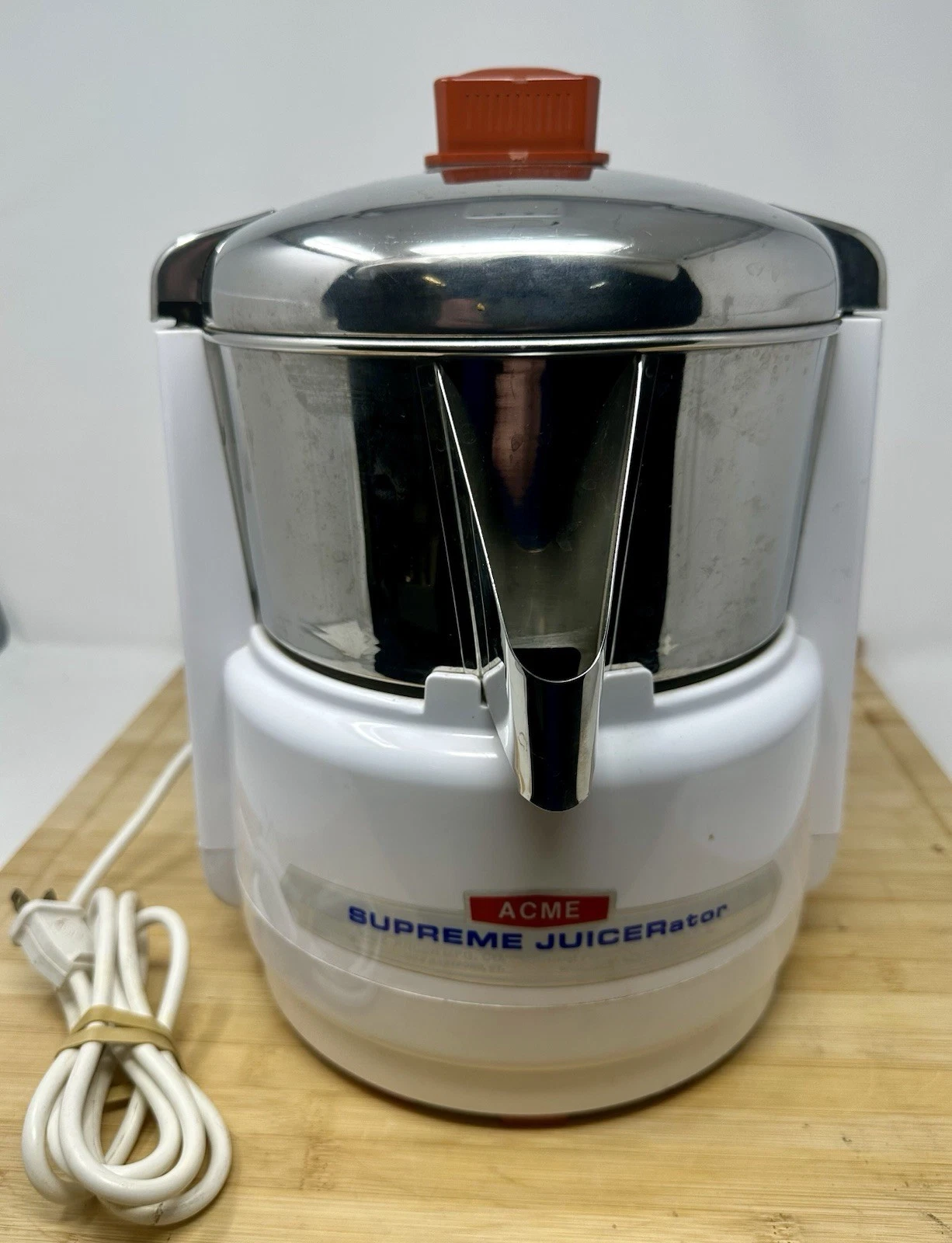 ACME Waring Supreme JUICERator 11JE21 Model 6001 4.8 Amp Vegetable Juicer Tested