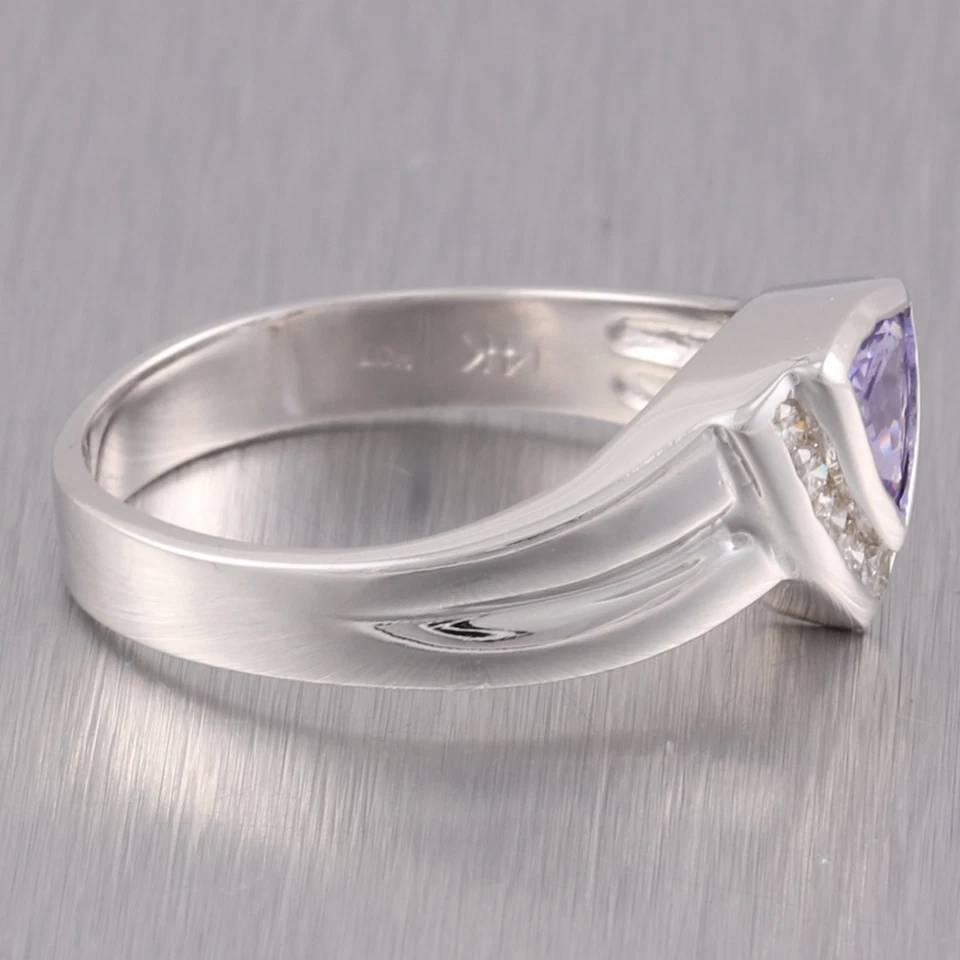 Anillo de tanzanita vintage Estate de oro blanco macizo de 14 k corte trillón de diamantes 0,10 ctw Foto 4 de 4