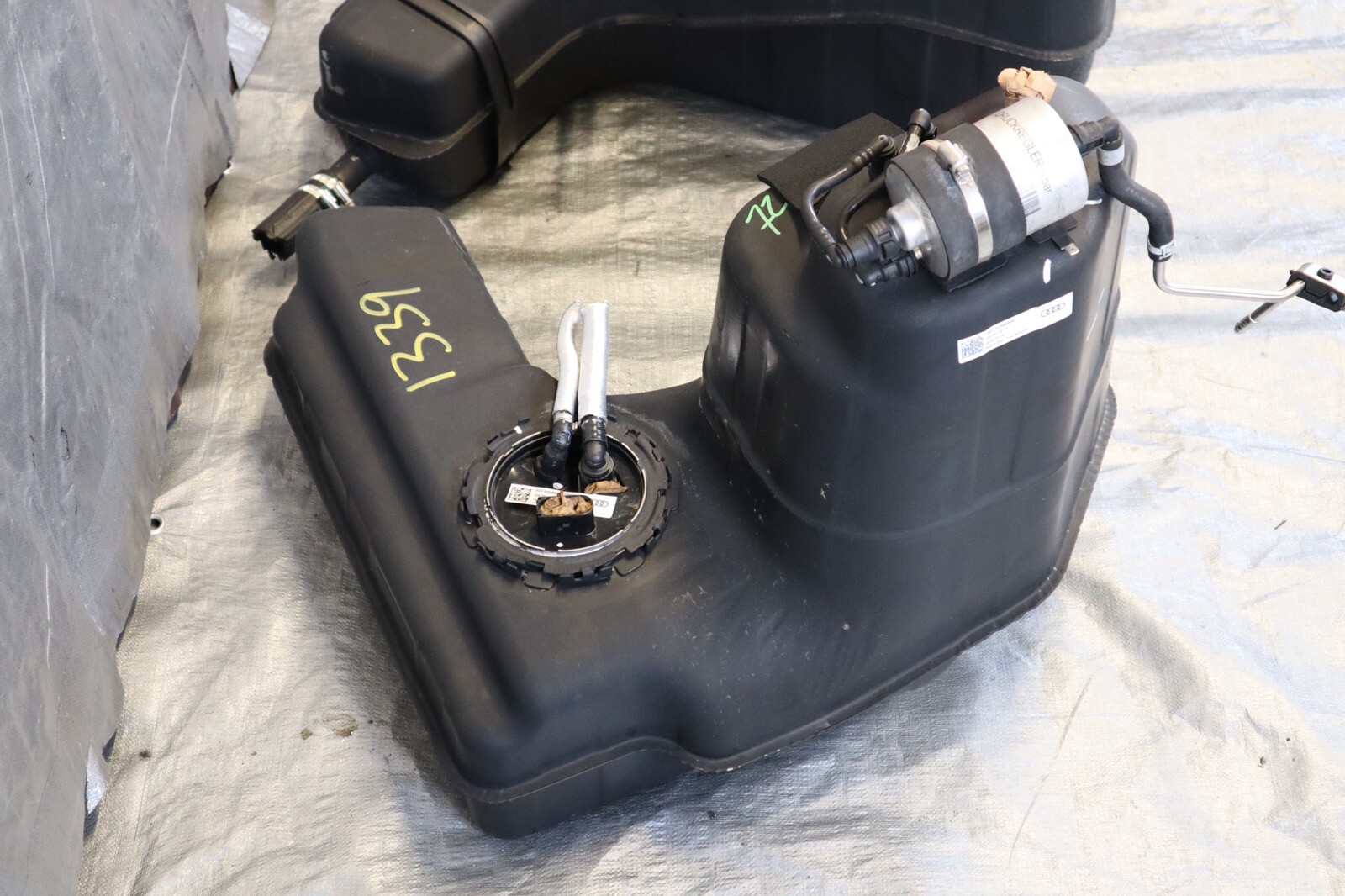 2014 AUDI R8 V8 QUATTRO AWD 4.2L OEM EXTERIOR FUEL TANK #1339