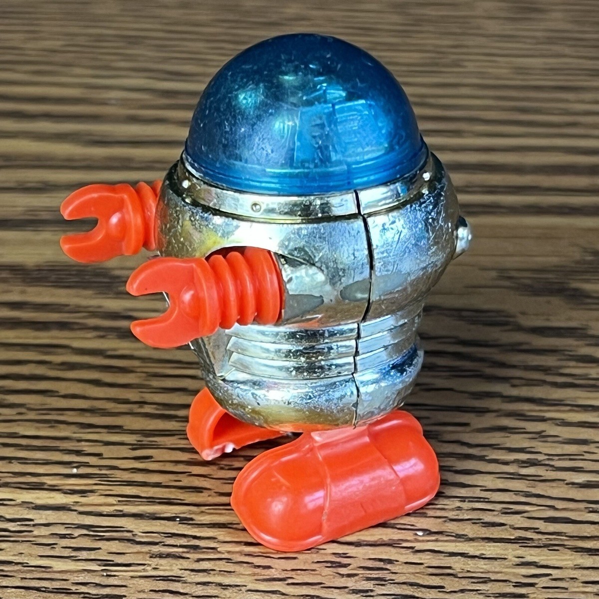 Vintage 1978 Tomy Wind-up Robot Walking Toy 1.75