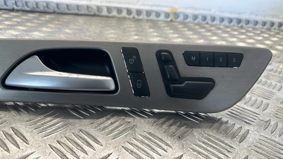 MERCEDES-BENZ ML350 AMG LINE PREM BLUETEC A 2015 MANIJA DE PUERTA DELANTERA AJUSTE PANEL Foto 3 de 4