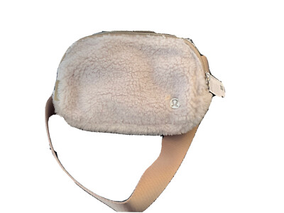Lululemon Everywhere Sherpa Fleece Belt Bag Natural Ivory/Trench Fanny Pack NWT